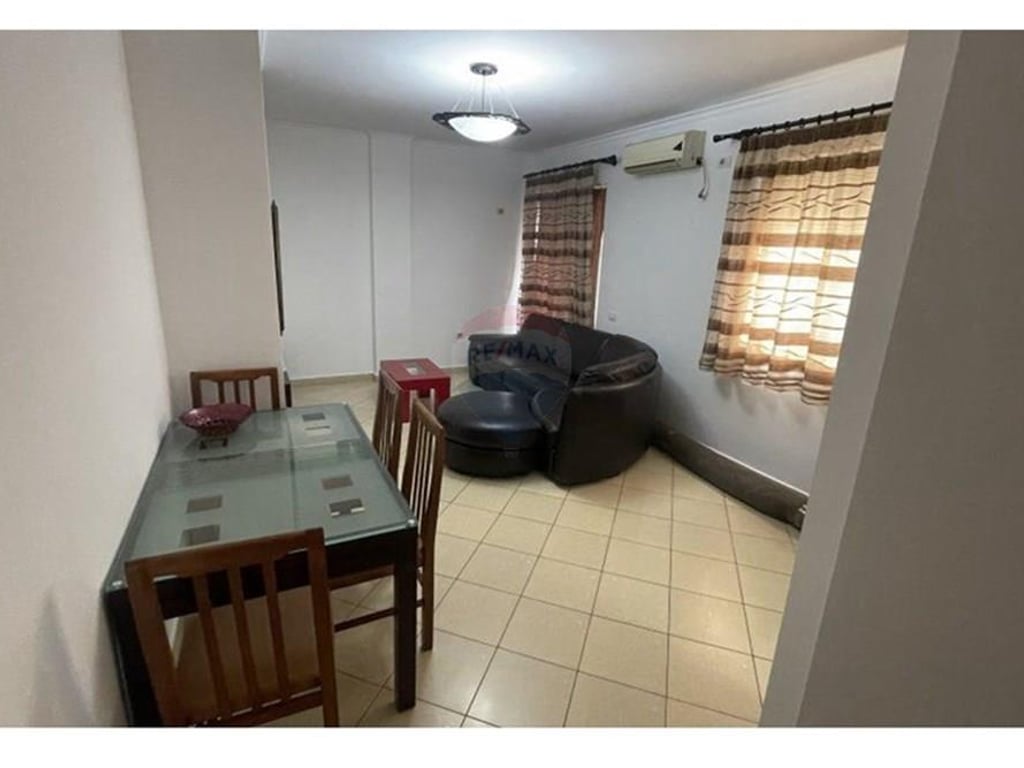 2+1 apartment. United School