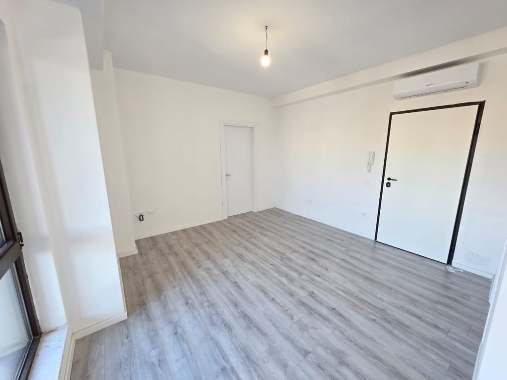 🏢 AMBIENT 58m2 ME QIRA – MYSLYM SHYRI 🏢