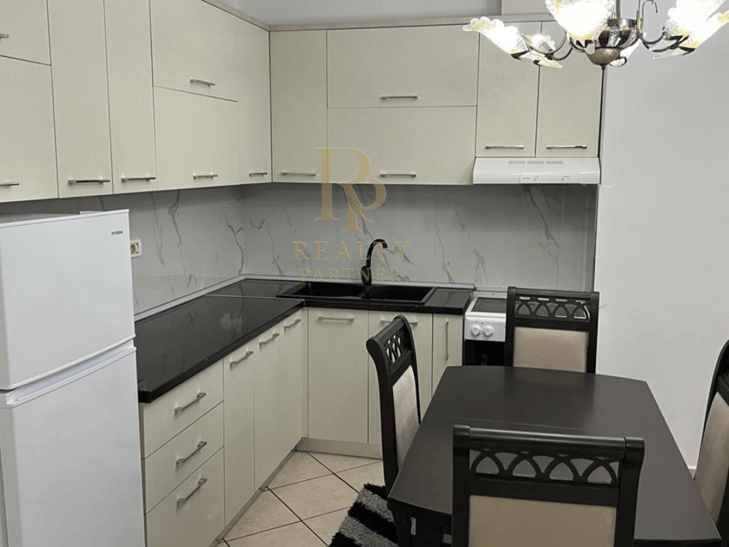 🔑APARTAMENT 2+1 ME QIRA, Komuna e Parisit – Pranë Kompleksit KIKA 1