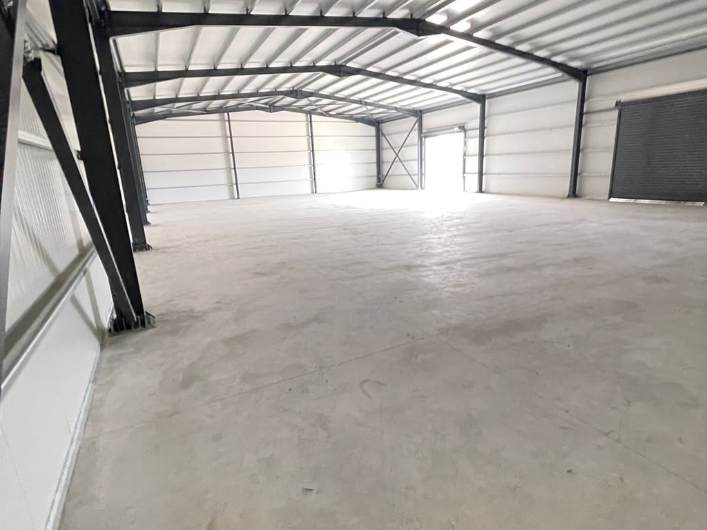 AFFITTASI CAPANNONE, RINAS 📍 RINAS