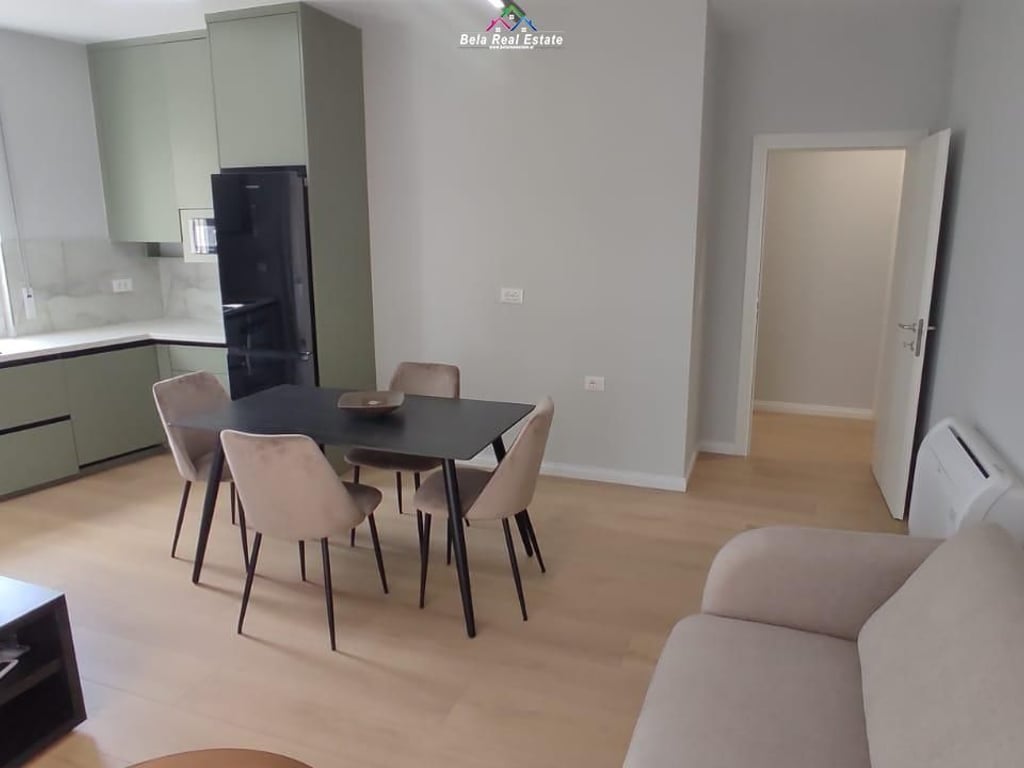 Apartament Me Qera 1+1 Tek Xhamia e Tabakeve (ID B2101021) Tirane.
