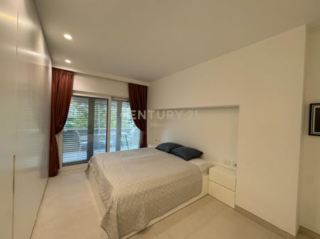 LIQENI I THATE, SHITET APARTAMENT 2+1 LUKSOZ!