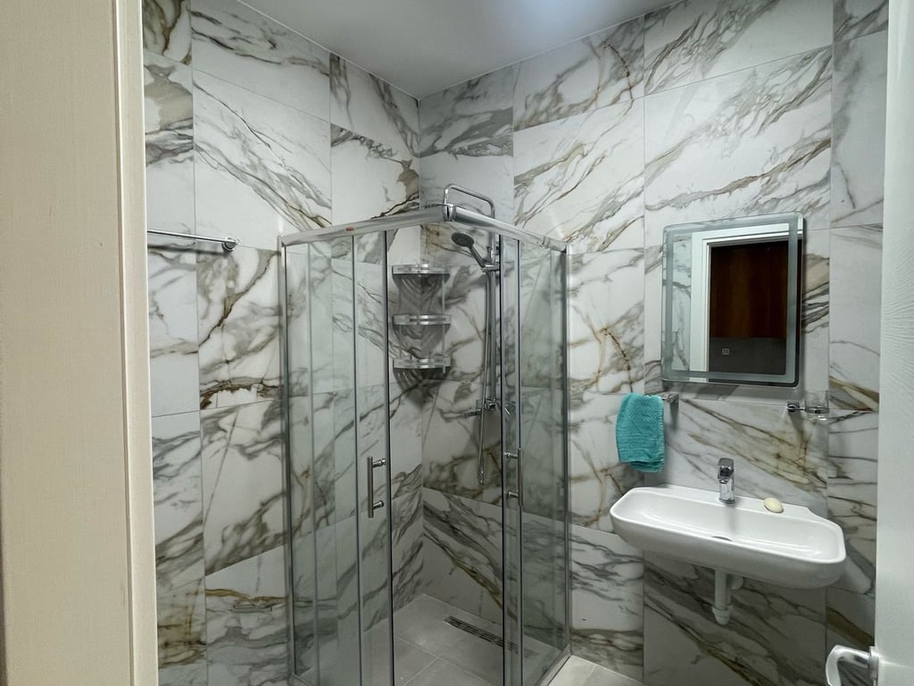 Apartament 1+1 me qira prane Shkolles se Kuqe