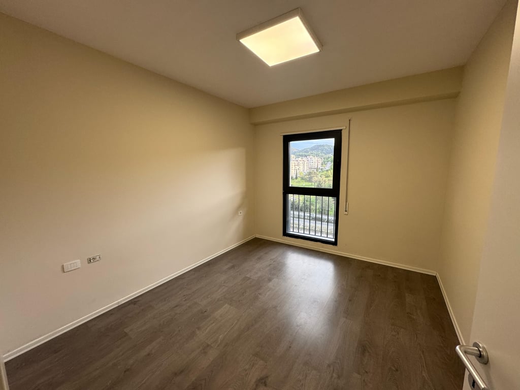 A 1+1 apartment is available for rent for offices.