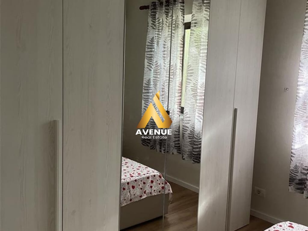 JEPET ME QERA  APARTAMENT 1+1  ISH RESTORANT DURRESI, TIRANE