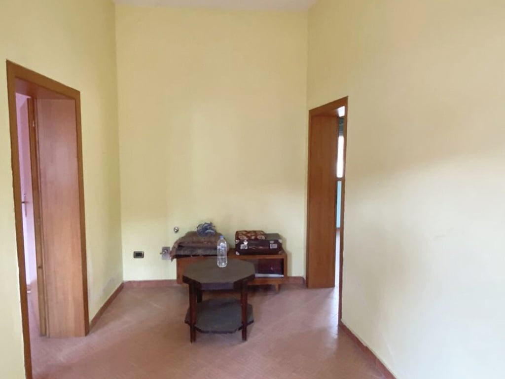 🔥New listing, only 10 m from our office🔥 A 2-story villa for sale, Kavajë center