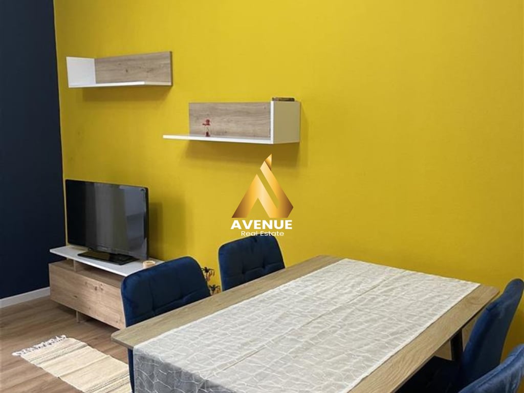 JEPET ME QERA  APARTAMENT 1+1  ISH RESTORANT DURRESI, TIRANE