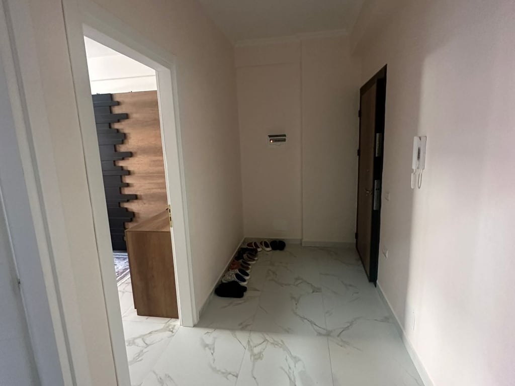 Apaartament me qera 1+1