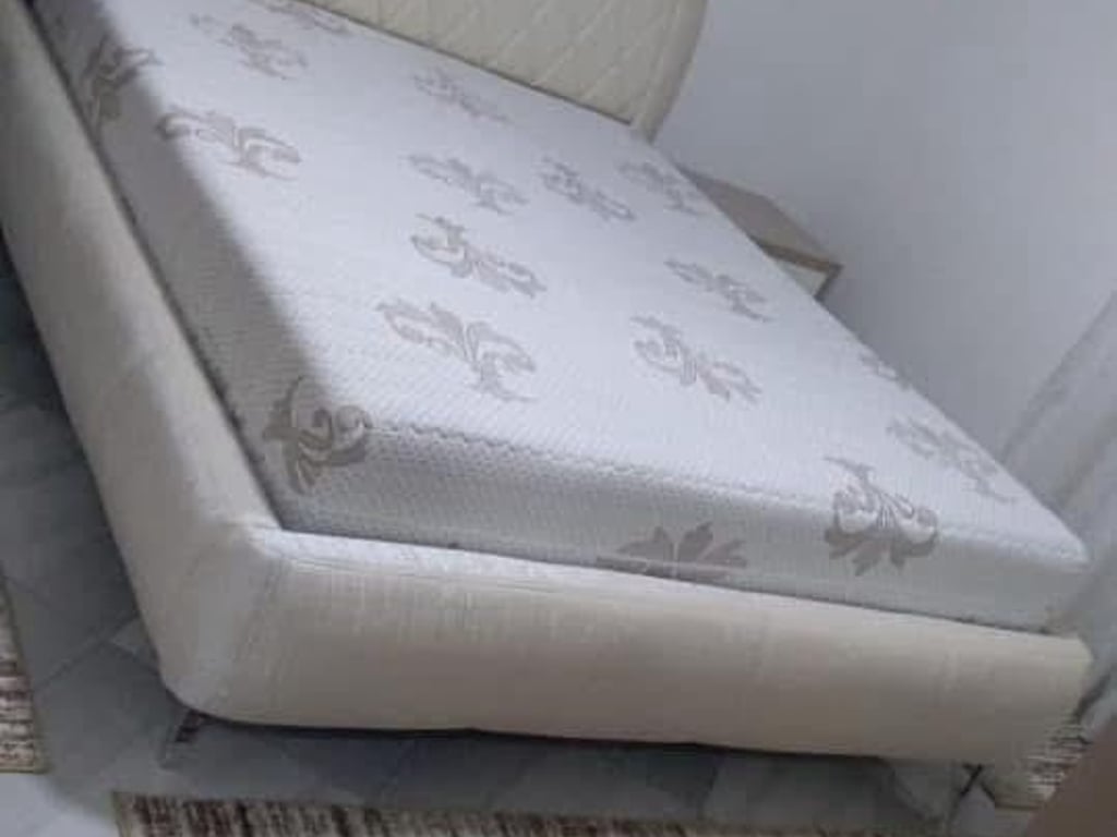 Jepet apartament me qera 1+1 Ish Restorant Durrsi