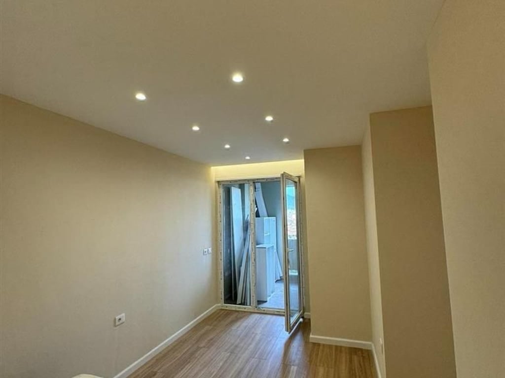 Shitet apartament 2+1 tek Rruga e Kavajes,Golden Park 3 