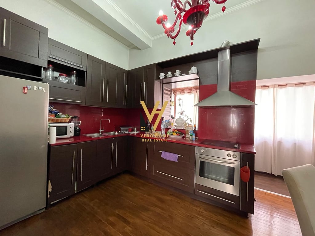 AFFITTASI APPARTAMENTO 2+1 IN CENTRO 1.500 EURO