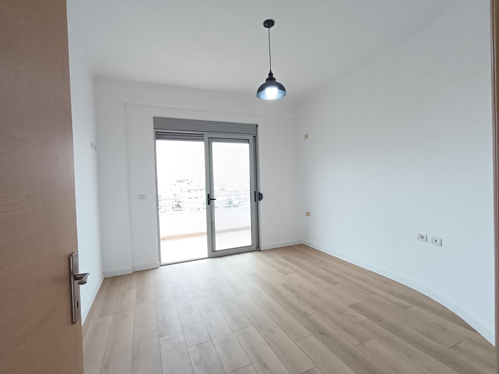 Apartament 2+1 per shitje prane rrethit te Selites