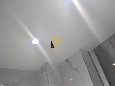 SHOP FOR RENT 41 M2 ON 4 DESHMORET STREET 800 EURO