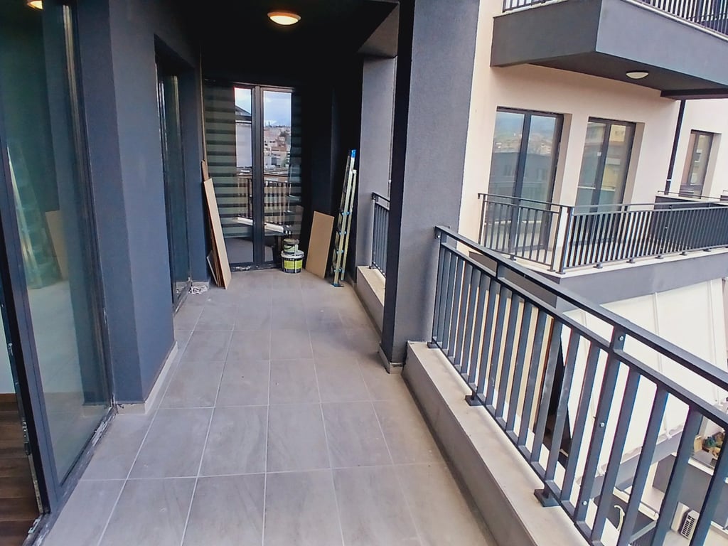 Apartament 2+1+ parkim per qira te Pazari i ri