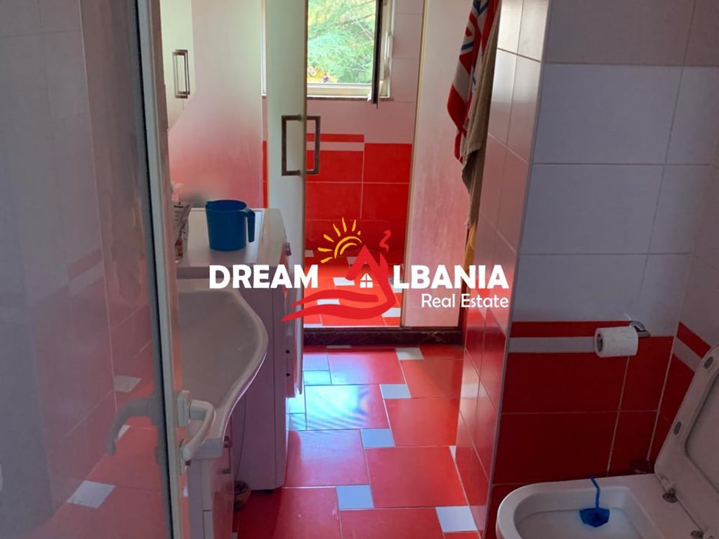 Shitet super apartament 3+1+2 prane rruges se Elbasanit (ID 4131423)