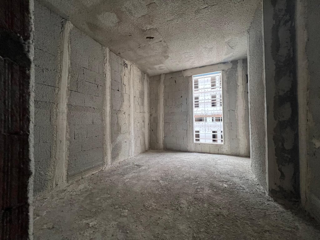 Shitet apartament 2+1+2 Tek Univers City 