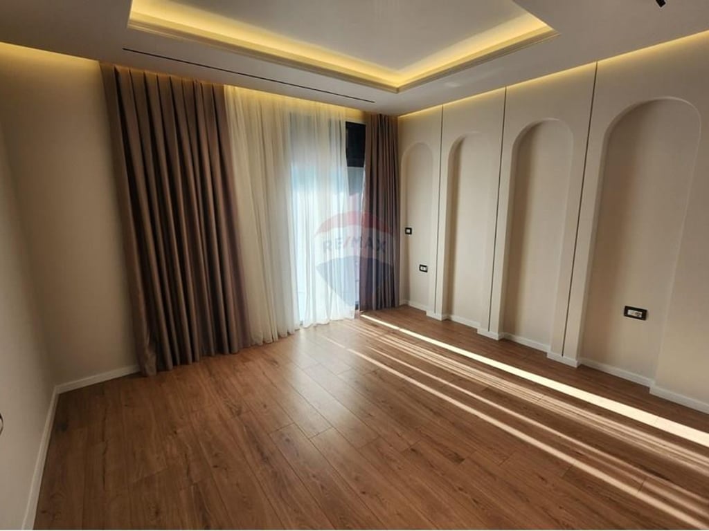 1+1 apartment for sale near the Zoo Garden.