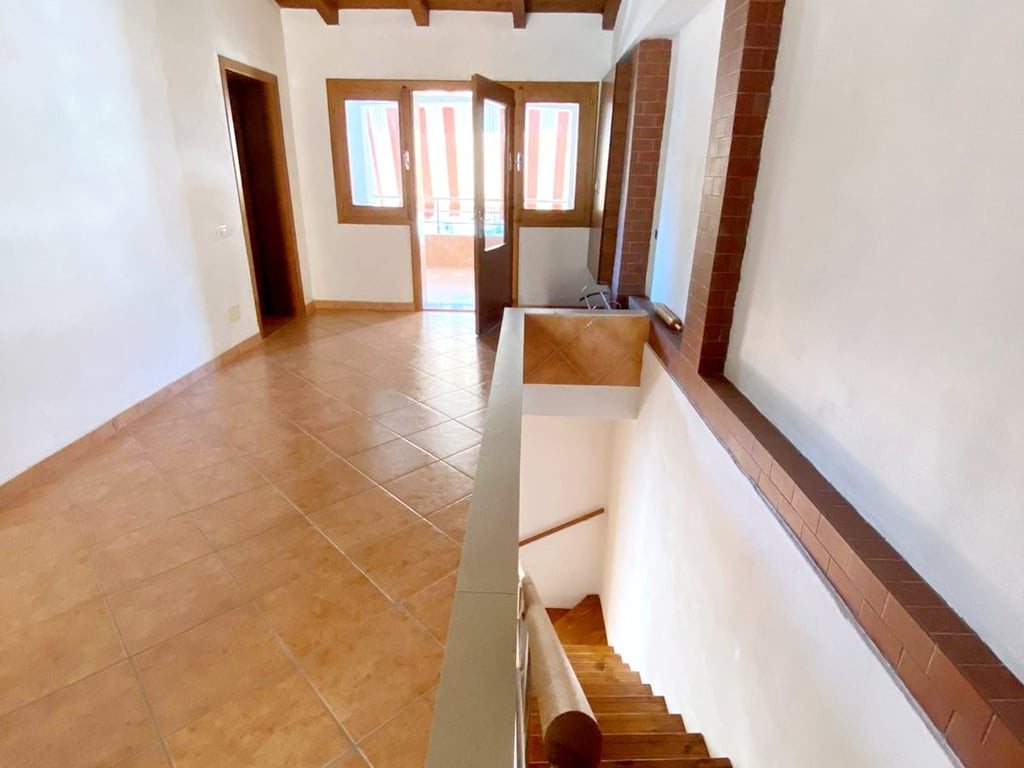 😍🏡House for sale, 3 stories, near the center, Kavajë.