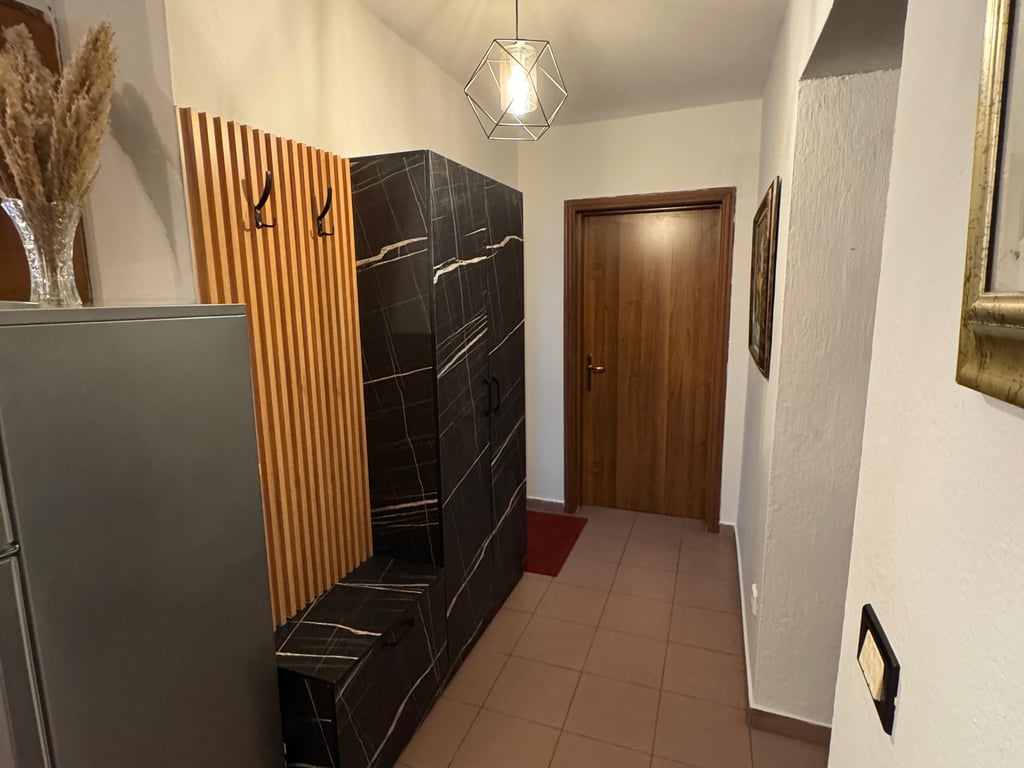 Appartamento 2+1 in affitto in Via di Durazzo