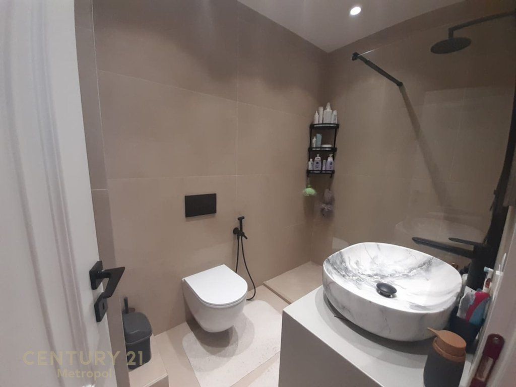 ✨🏡 VENDESI APPARTAMENTO 2+1 PRESSO LA RESIDENZA AVID – JORDAN MISJA, TIRANA