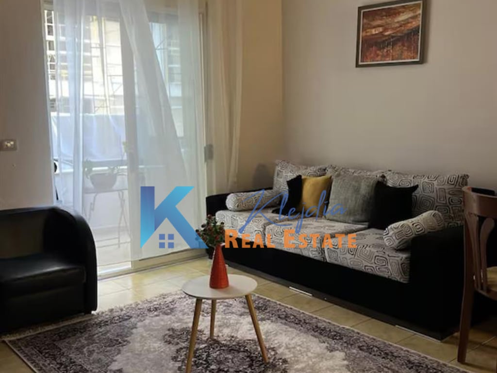 1+1 me qira te Mine Peza