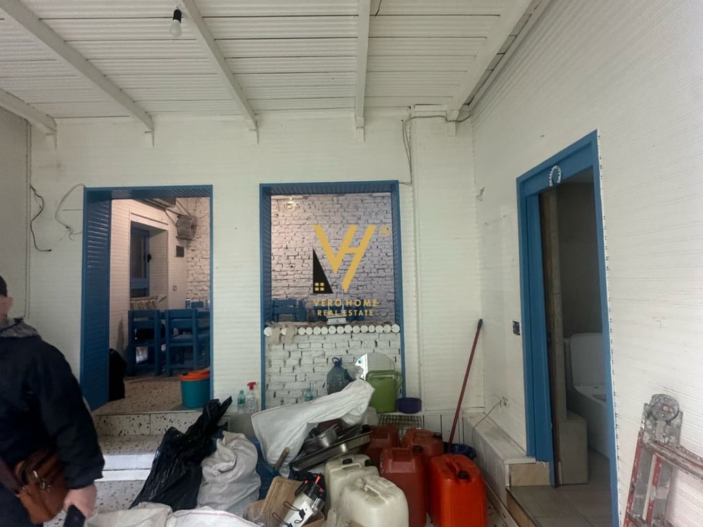 JEPET RESTORANT 75 M2 ME QERA TE STADIUMI DINAMO 1.100 EURO