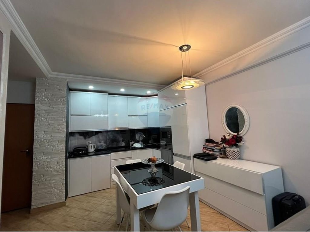 APARTAMENT 1+1 PER SHITJE TE 21 DHJETORI