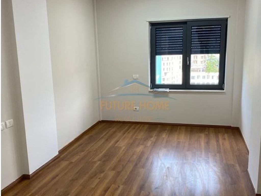 Qera , Ambjent Biznesi 4+1 , Zogu i Zi