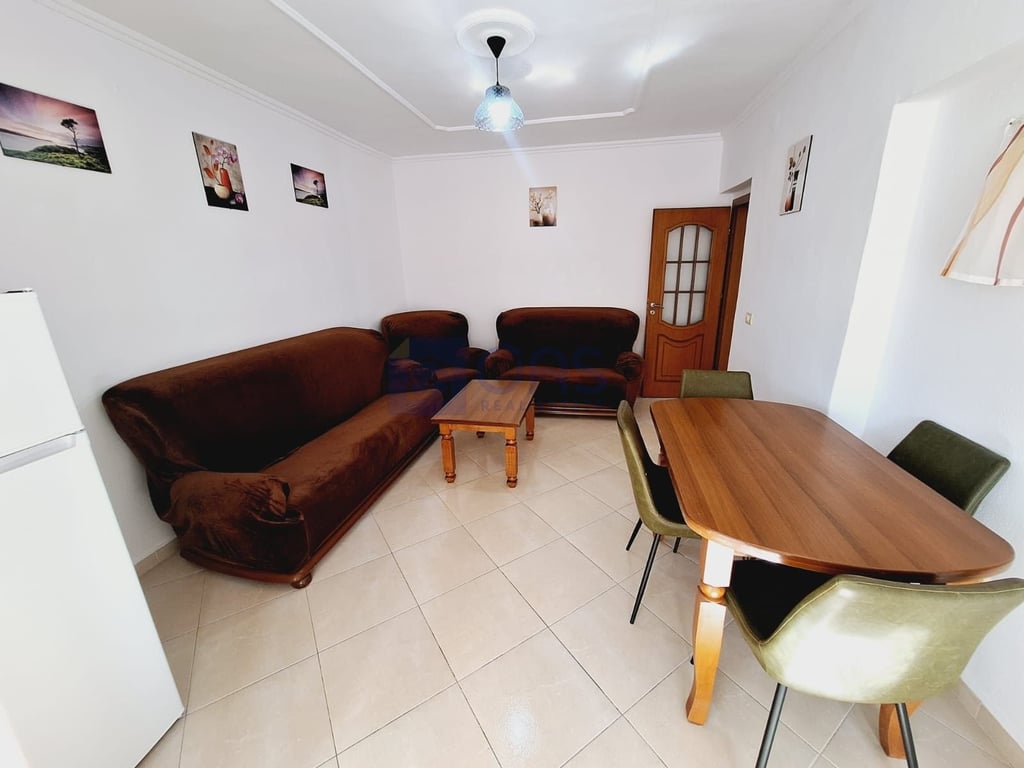 A 2+1 apartment is for rent in the Center for 470 euros.