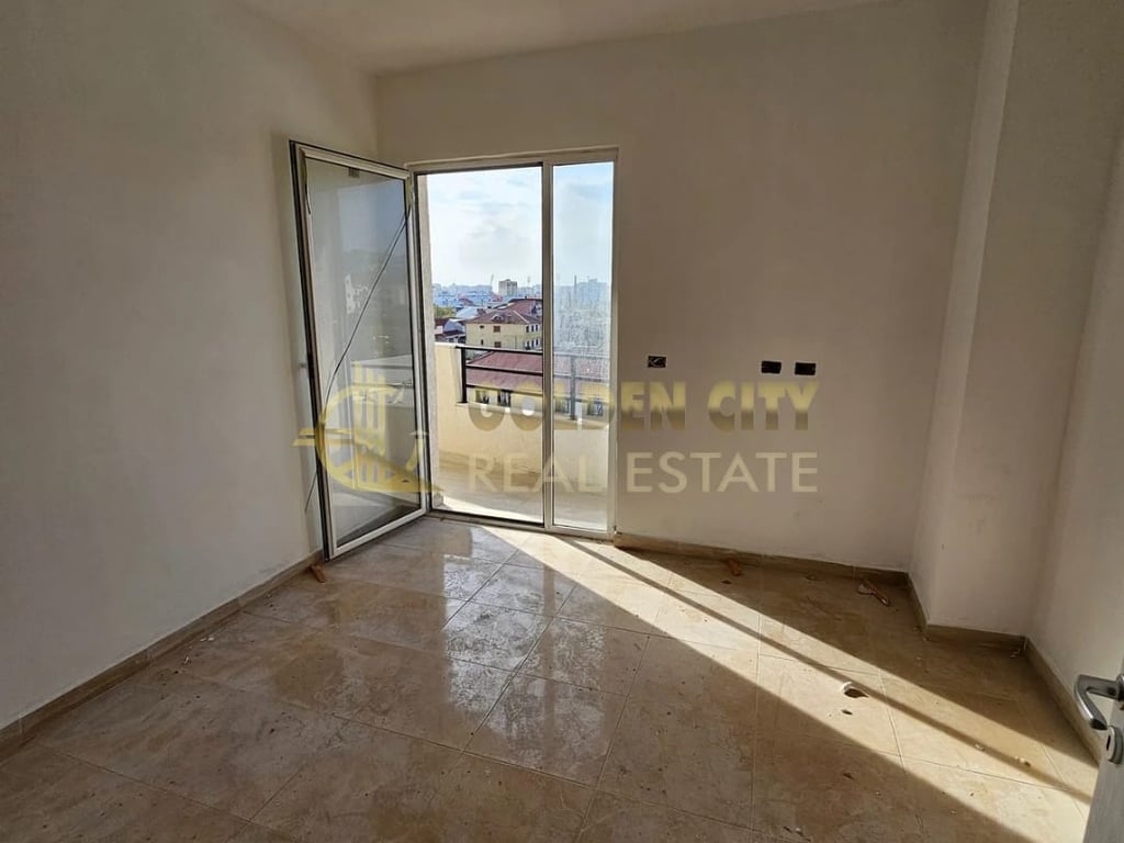 OKAZION Shitet apartament 2+1