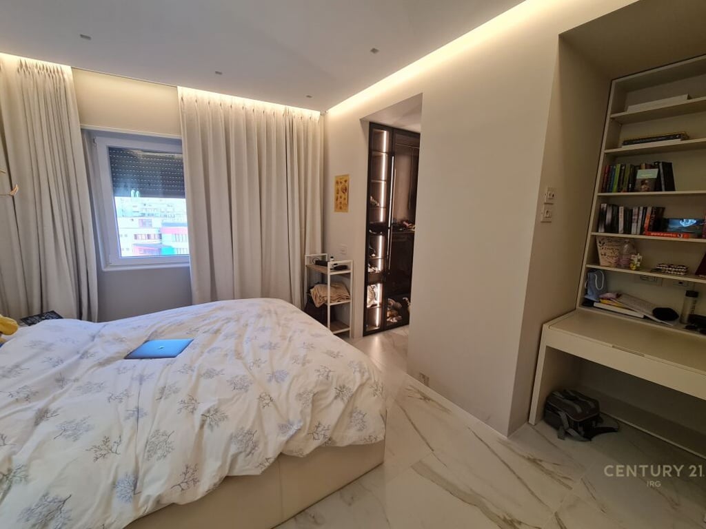 🌟 APARTAMENT LUKSOZ ME TEKNOLOGJI SMART DHE PAMJE PANORAMIKE NË KOMUNËN E PARISIT! 🌃 | ULTRA-MODERN SMART HOME WITH PANORAMIC VIEWS IN KOMUNA E PARISIT!