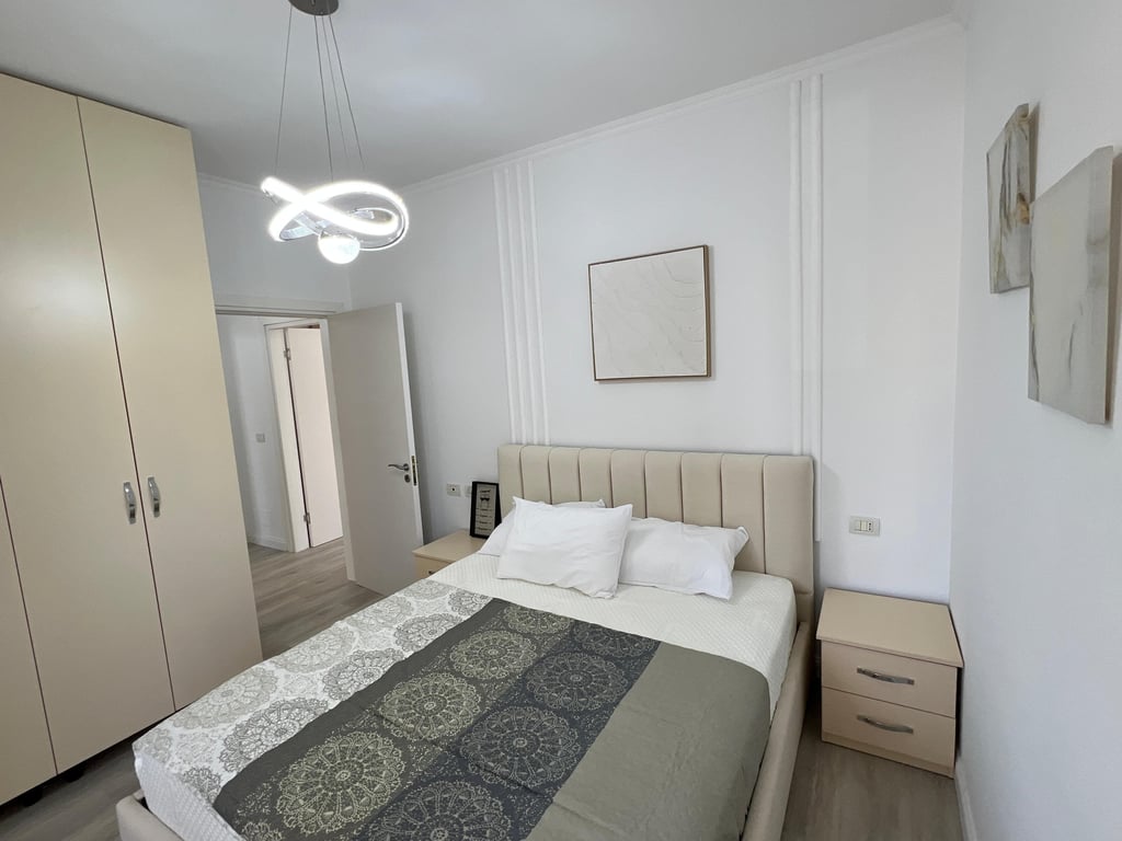 JEPET APARTAMENT ME QERA 2+1 , Rrethi Astie 