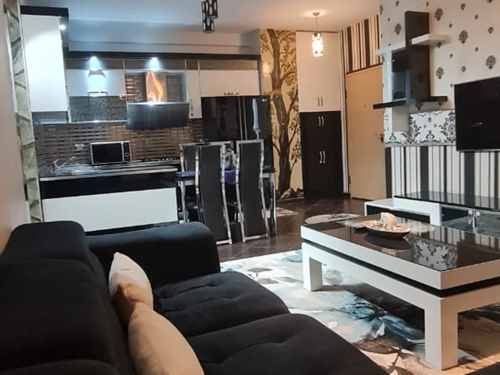 📌Jepet me Qira Apartament 3+1 – Bulevardi i Ri