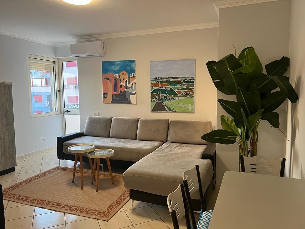 Apartament 2+1 me qira në Vollga,