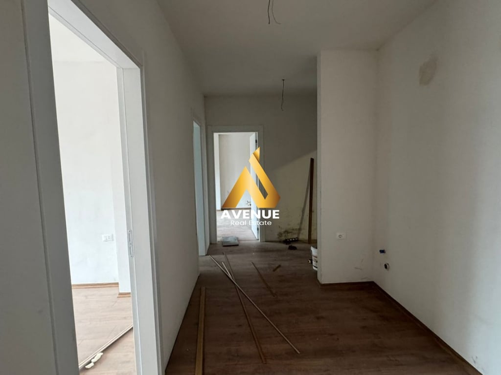 APPARTAMENTO 2+1+2 ARREDATO IN VENDITA AL NUOVO BOULEVARD, TIRANA