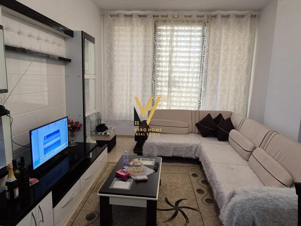 JEPET ZYRE 60 M2 ME QERA NE YZBERISHT 45.000 LEKE