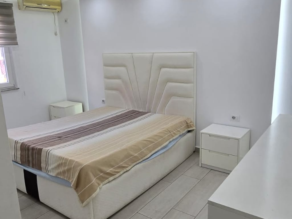 Appartamento 2+1 in vendita in Via Kavajë.