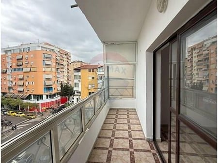 APARTMENT FOR SALE 3+1+2 PARIS COMMUNE!