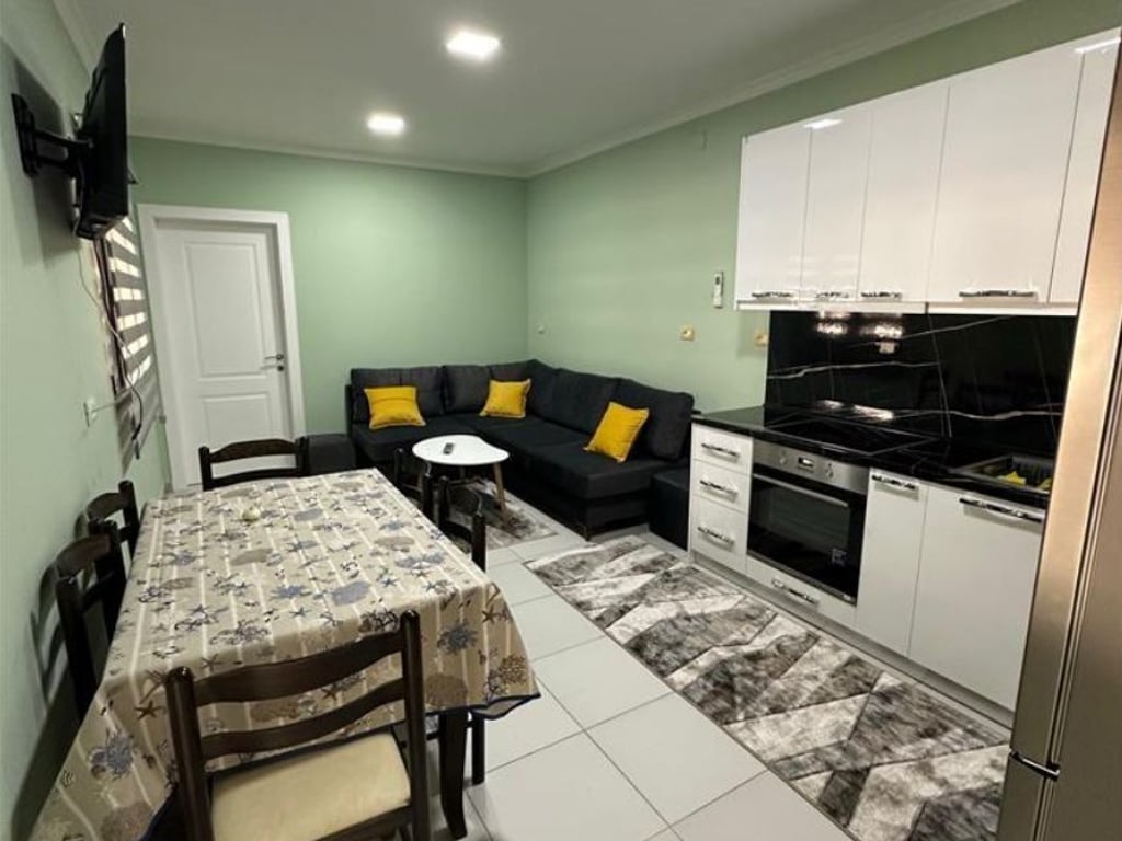 Jepet me Qera Apartament 1+1 ne Don Bosko 450 euro