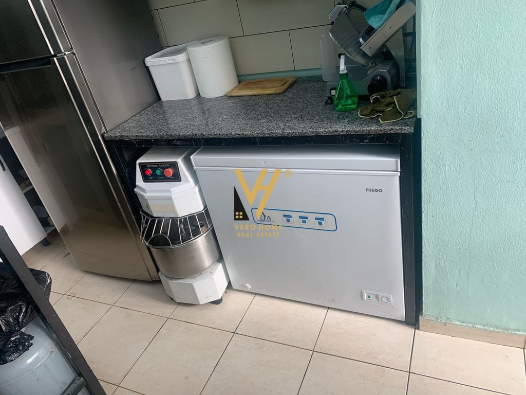 PIZZA BUSINESS FOR SALE AT BARRIKADAVE STREET, CENTER 14,000 EURO