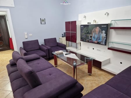 Apartament Me Qera 3+1+2+post parkimi Tek Zogu I Zi (ID B230128) Tirane.
