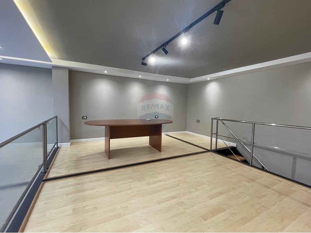 jepet me qera ambjent biznesi Kati 0, 550 € (selite)