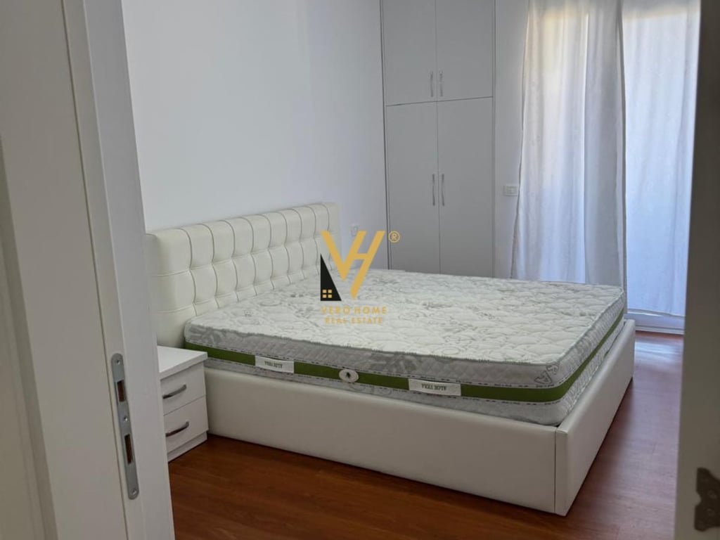 AFFITTASI APPARTAMENTO 2+1+BLK IN CENTRO A 60.000 LEKË