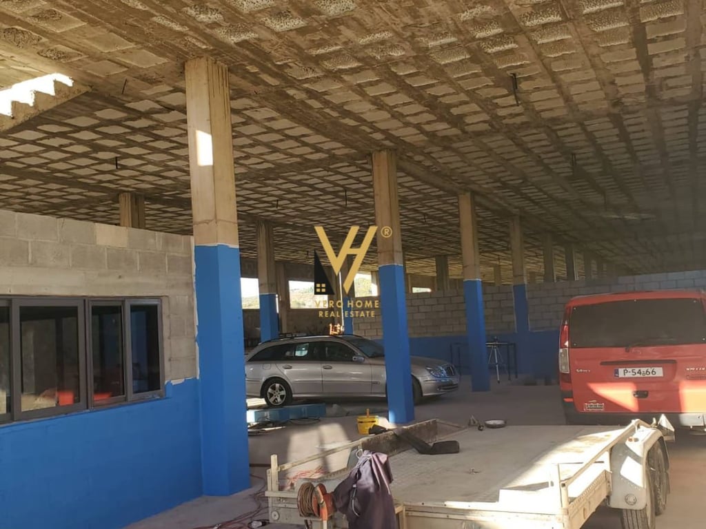A 400M2 WAREHOUSE FOR RENT IN VORE 1,200 EURO