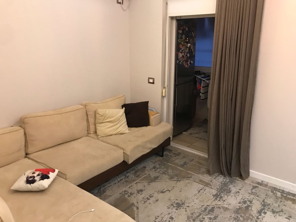 Jepet me qira apartament 2+1 ne Komune Parisit