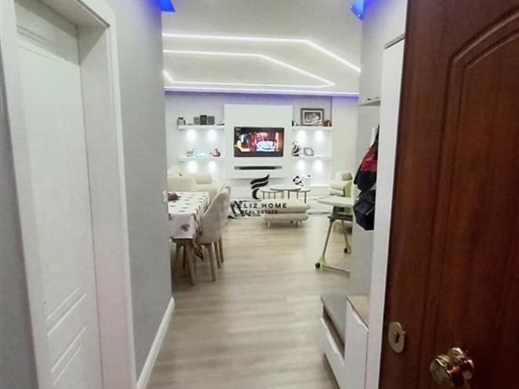 VENDESI APPARTAMENTO 2+1 FRESCO 136.000 EURO