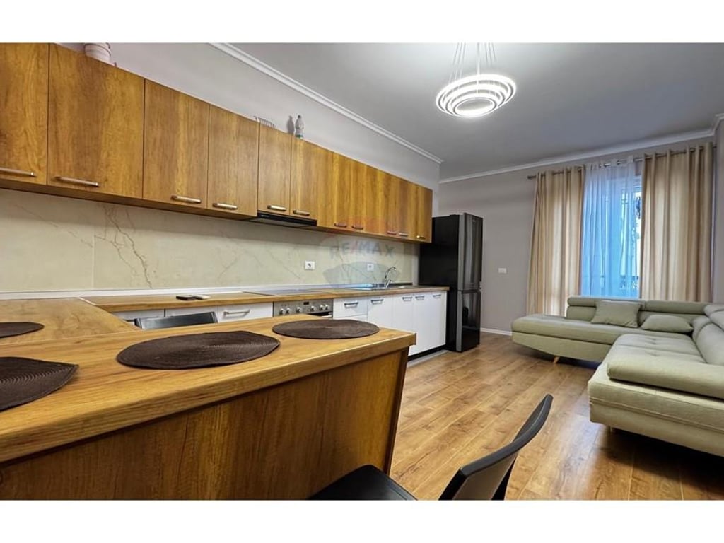 Jepet me qira apartament 1+1 ne Porcelan