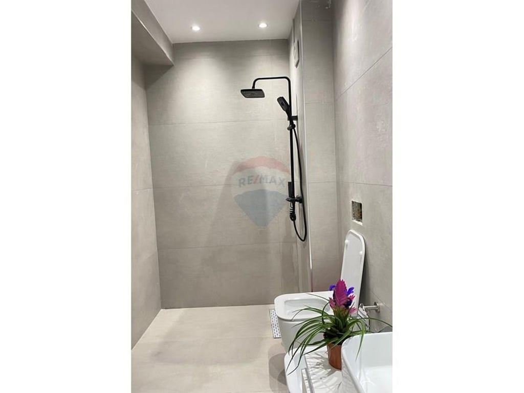 Apartament 1+1+ verande me qira !