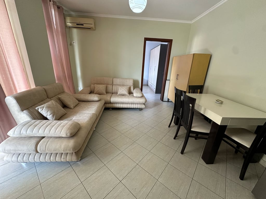 1+1 apartment for rent near the District Court.