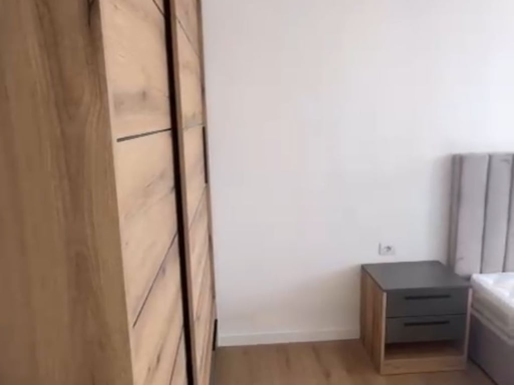 JEPET ME QIRA APARTAMENT 3+1 ,FUSHA E AVIACIONIT, TIRANË